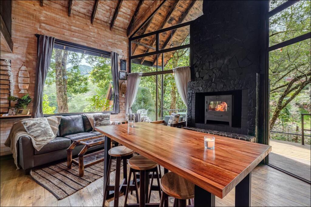 Unicorn Lodge: Direct Riverfront : Unique Experience Сан Херардо де Дота Екстериор снимка