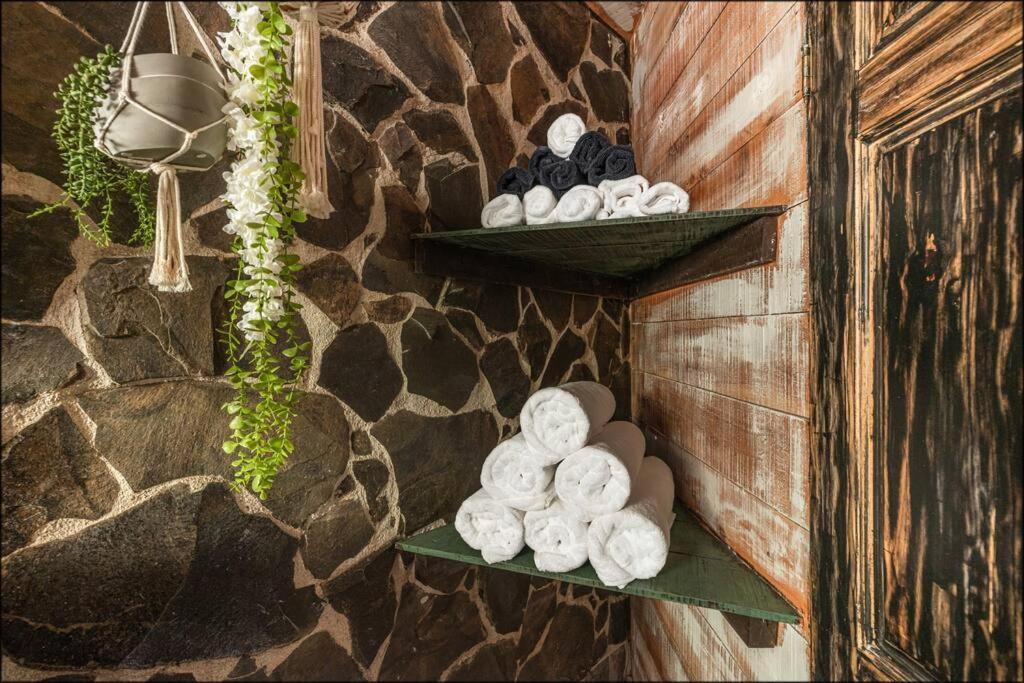 Unicorn Lodge: Direct Riverfront : Unique Experience Сан Херардо де Дота Екстериор снимка